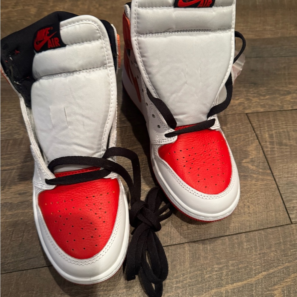 Nike Air Jordan 1 Retro High OG University Red, Black and White Sneakers - Picture 3 of 7